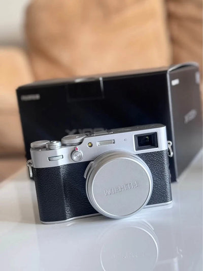 Fujifilm X100V 26.1MP Compact Camera - Silver