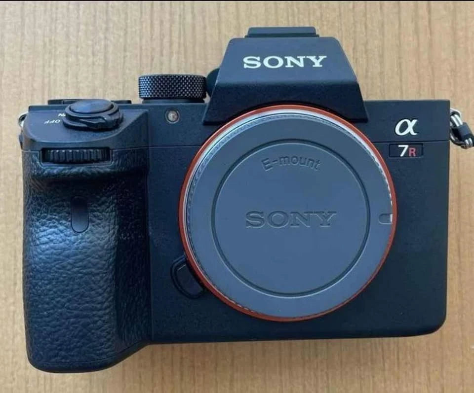 Sony A7R IV (A7R4) – 61MP Full-Frame Mirrorless Camera