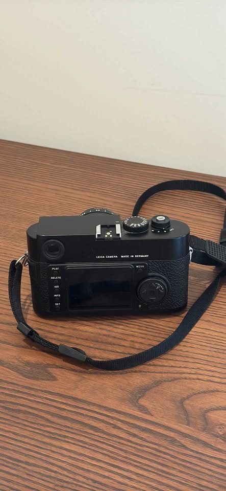 Leica M9 With Lense